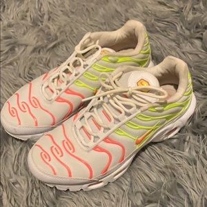 Women’s Nike air max